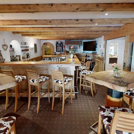 Schweizerhaus Swiss Quality Hotel-3